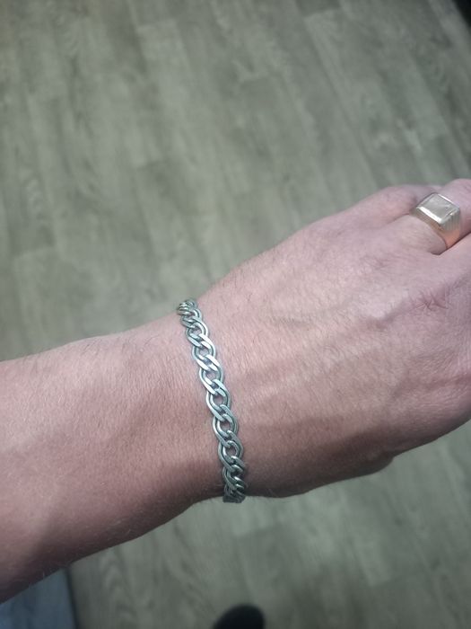 Продам серебрянный браслет