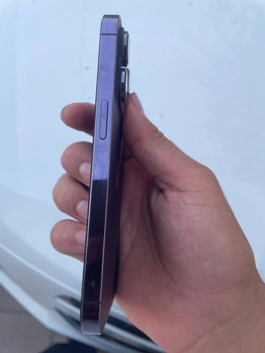 Iphone 14 pro kar dok bor