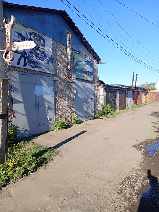 Продам гараж ДБС за гостинецой Рай