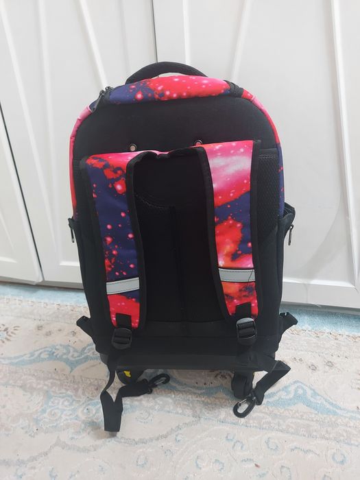 Продаётся рюкзак в колёсах