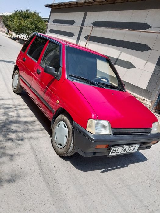 Tico avtomobili sotiladi