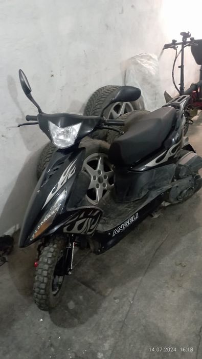 Продаю скутер 125 куб