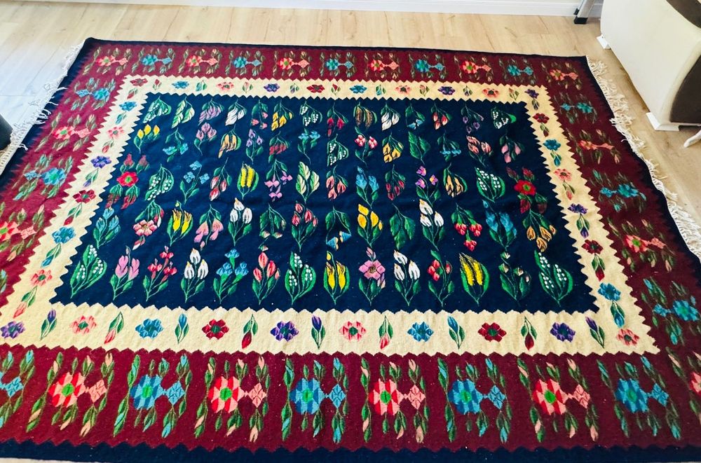 Covor oltenesc autentic din lână – 290 x 205 cm