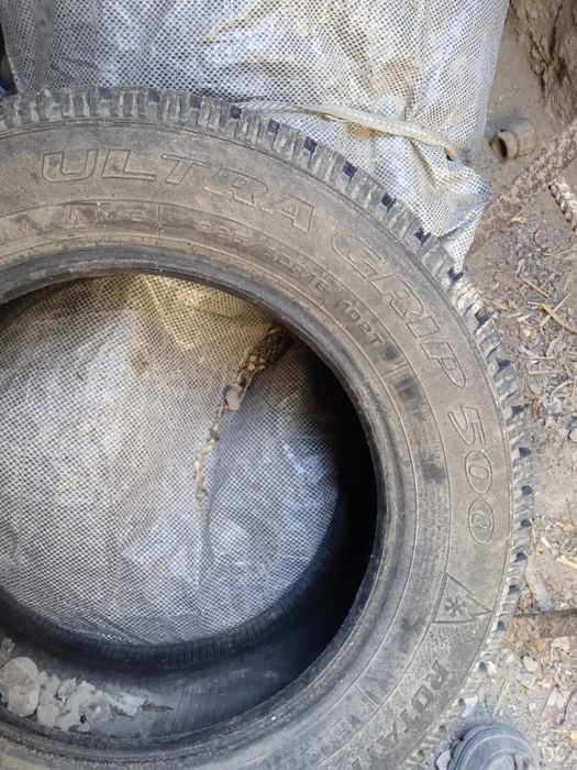 Продам шына новый и дверь BMW e-34