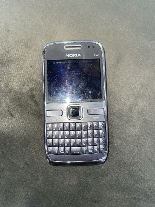 Продам Nokia e72