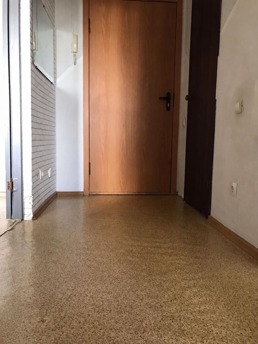 Продам квартиру бензострой