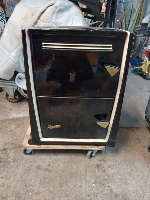 Soba pe lemne, din fonta