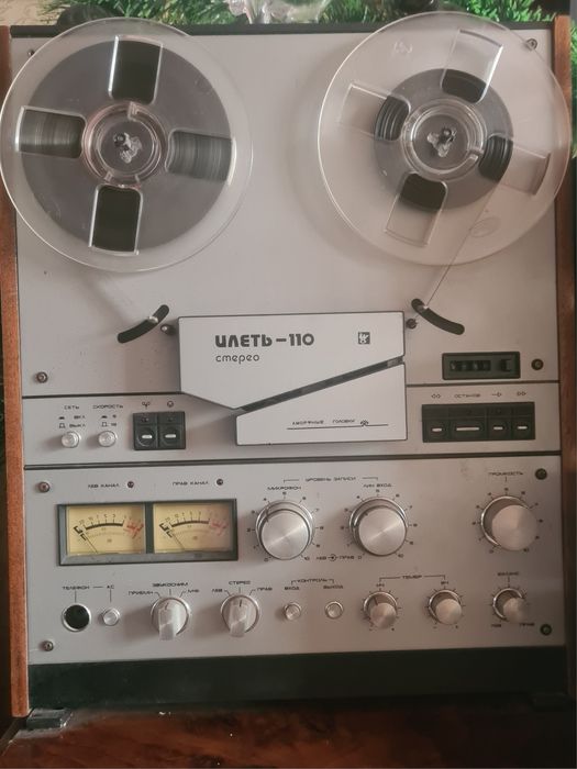 Продам магнитофон Илеть 110