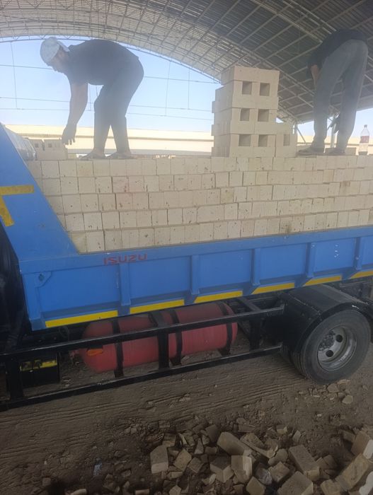 Pishgan va xom gisht bor