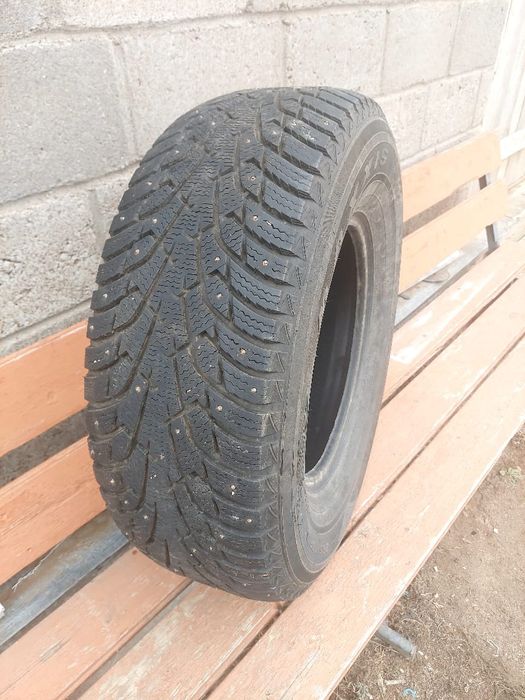 Шины шипованый 265/70/16