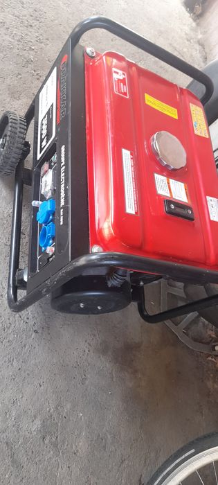 Generator curent 3500 W benzina +GPL