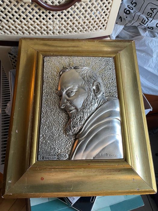Pictura in relief Padre Pio din argint 925 semnata anii 1980