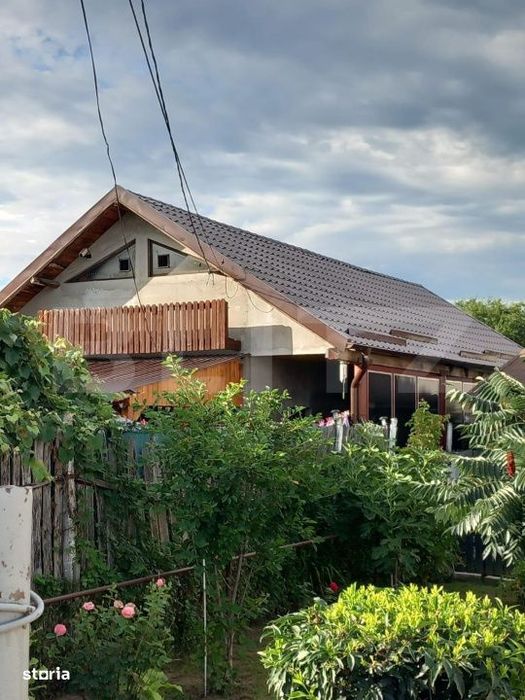 Casa de vanzare, 87 mp, zona Visioara