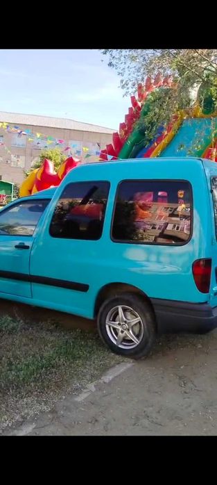 Продам машину фольцваген кадди