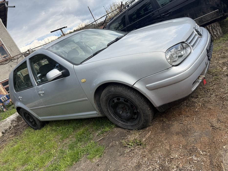 VW Golf 4 1.9tdi 110 - на части