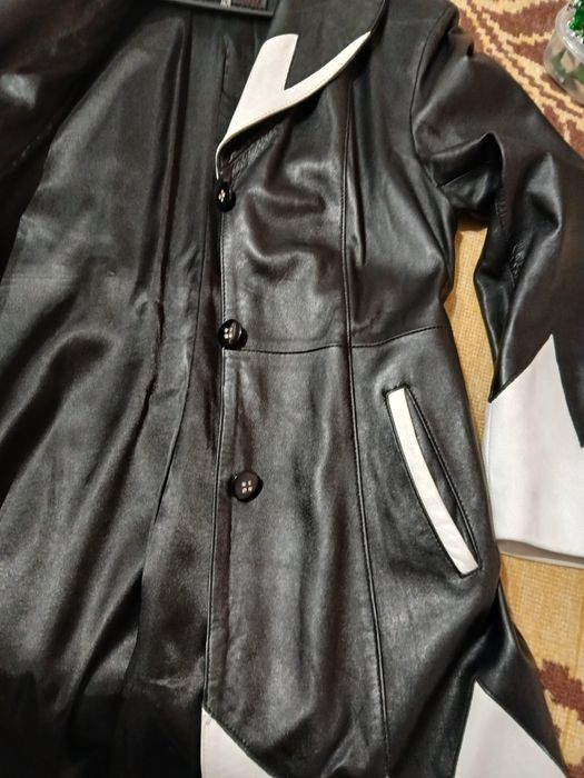 Haina din piele naturală, moale alb și negru