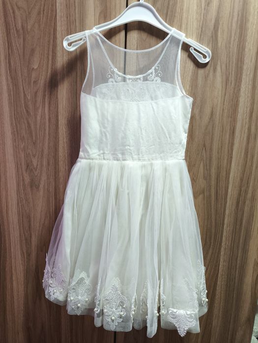 Платье на девочку 4-5 лет