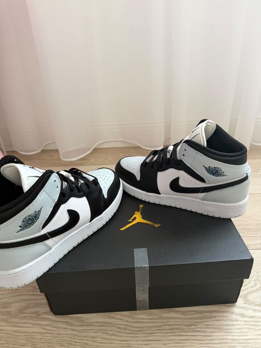 Jordan 1 mid ( GS )