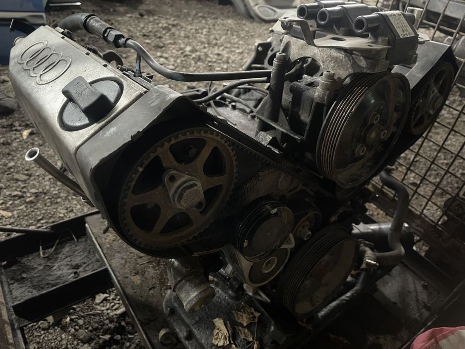 Двигатель ауди 2.6 в разборе