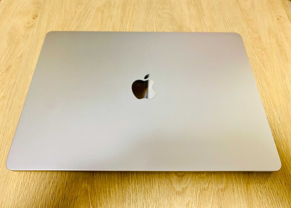 НОВ !!! Apple MacBook Air 15", Apple M3, 8 CPU ядра и 10 GPU ядра, 8GB, 512GB SSD, Starlight, 100% BH — миниатюра 2