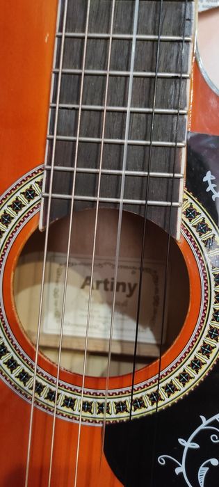 Акустическая гитара