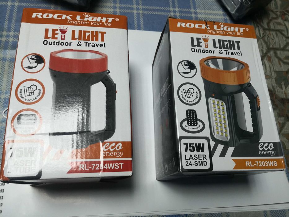 Lanterna led si lampa solara cu acumulator