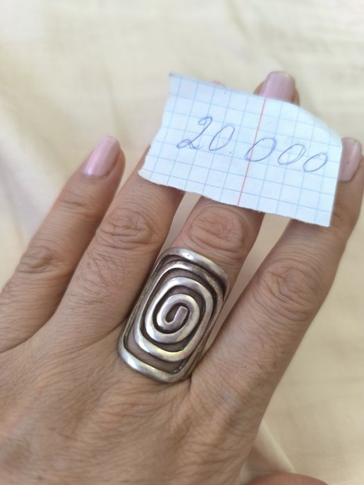 Серебряные ювелирные изделия