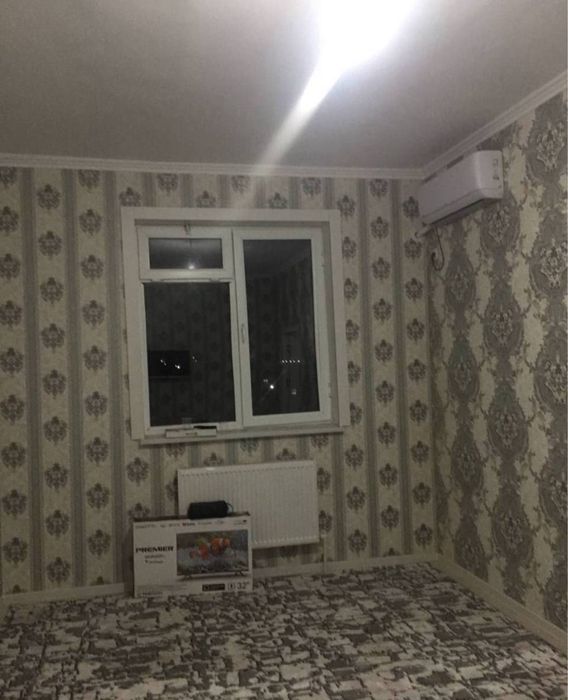 Тез ва арзон нархда 3 хонали гиштли квартира сотилади