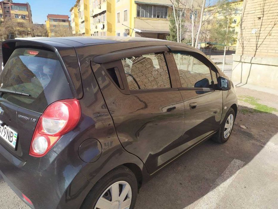 Продаётся своя машина. В отличном состоянии - Spark LS -2015