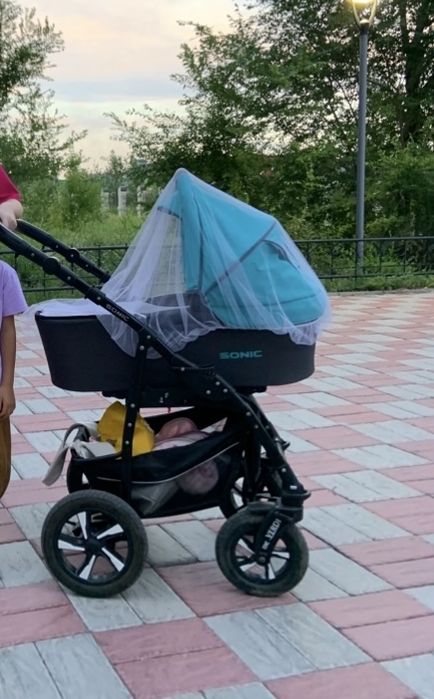 Продам коляску зима лето 2 блока