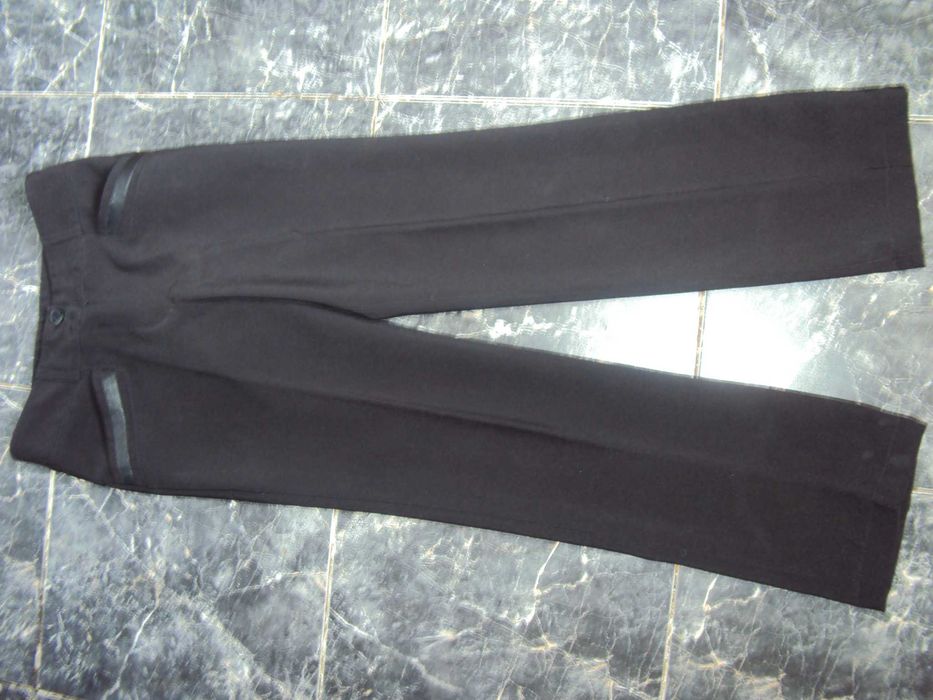 Школьные вещи на 7-9 лет примерно.