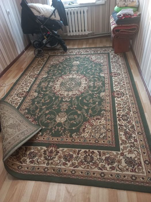 Продам две ковры