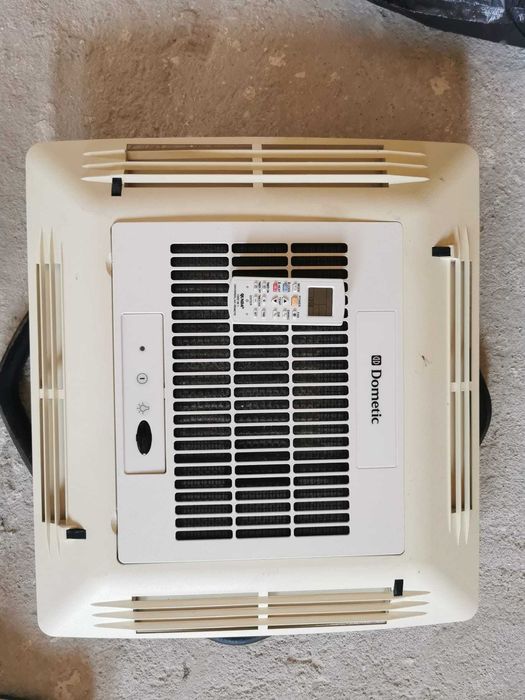 Aer conditionat Dometic j2200 rulota