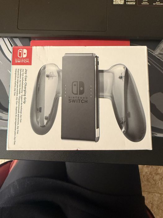 Nintendo Joy-con Charging Grip