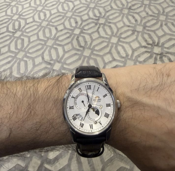 Часы от ORIENT модель Sun&Moon