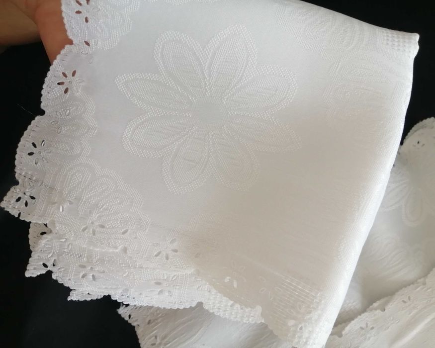 Set de 6 servete de masa textile anii 90 nefolosite elegante si fine