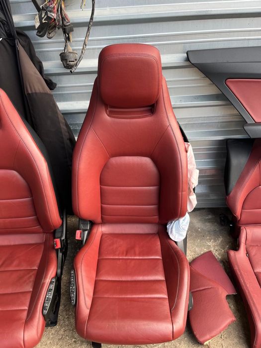 Салон за Mercedes-Benz W207 купе червен подгрев ном 199