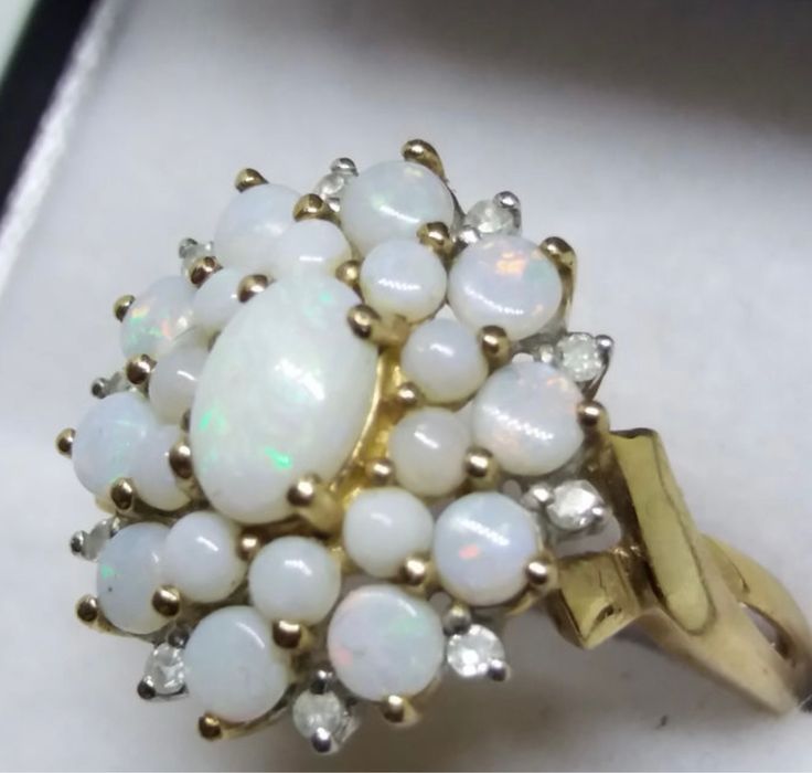 Inel vintage aur 9k,opal australian si diamante