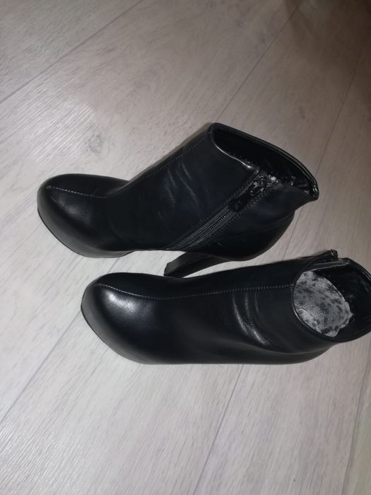 Кожанные ботинки 37р