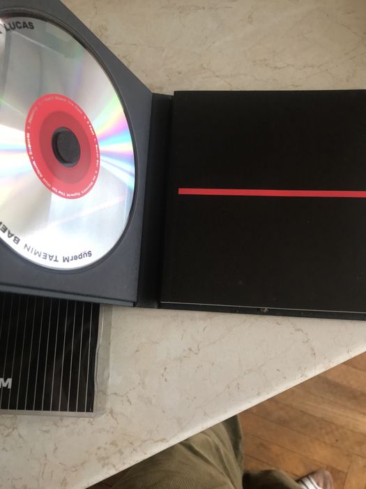 SuperM k pop албум диск