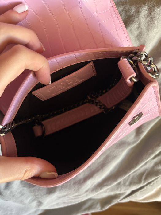 розова чантa Zara
