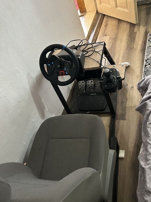 Volan logitech g29 cu schimbator  si suport