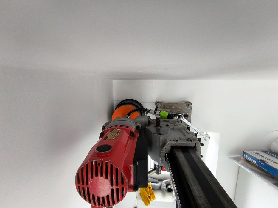 CAROTARE. Execut găuri hote, AC, sobe, ventilație și altele !