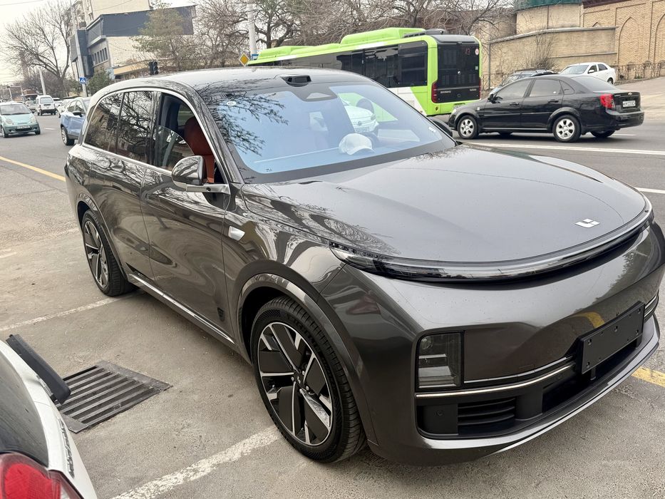 Продается Lixiang L8 ULTRA 2025 пробег 5 500 км