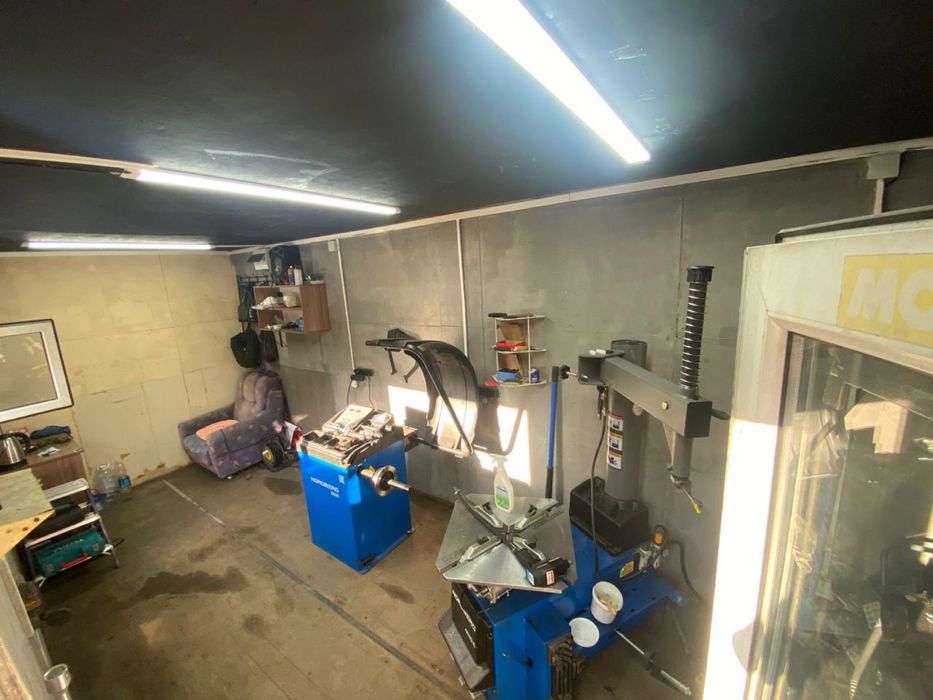 Действующий шиномонтаж