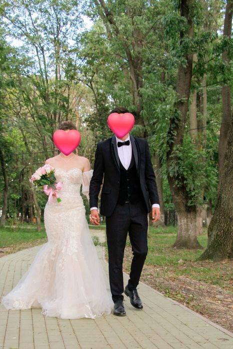 Vând Rochie de Mireasă, Stil Sirenă