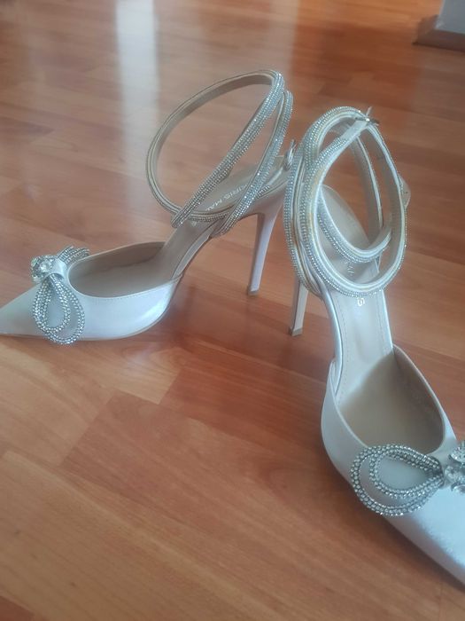 Pantofi eleganti