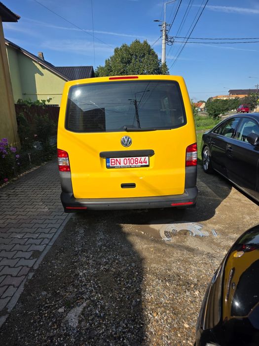 Vând VW T5 Facelift 79.200 Km reali.