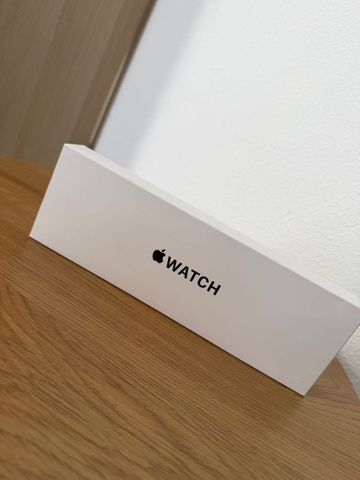 Смарт часовник - Apple Watch SE 3 40mm GPS – Starlight