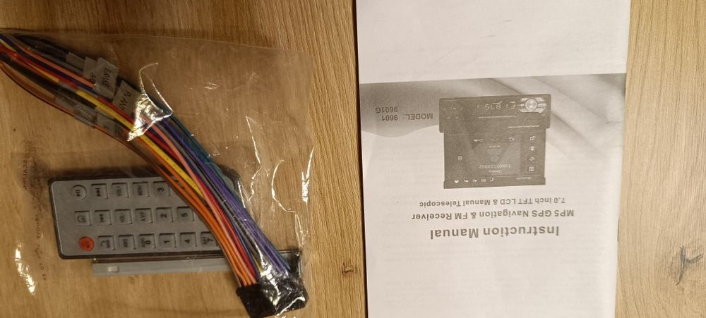 Мултимедия 1 дин за кола + задна камера над номера